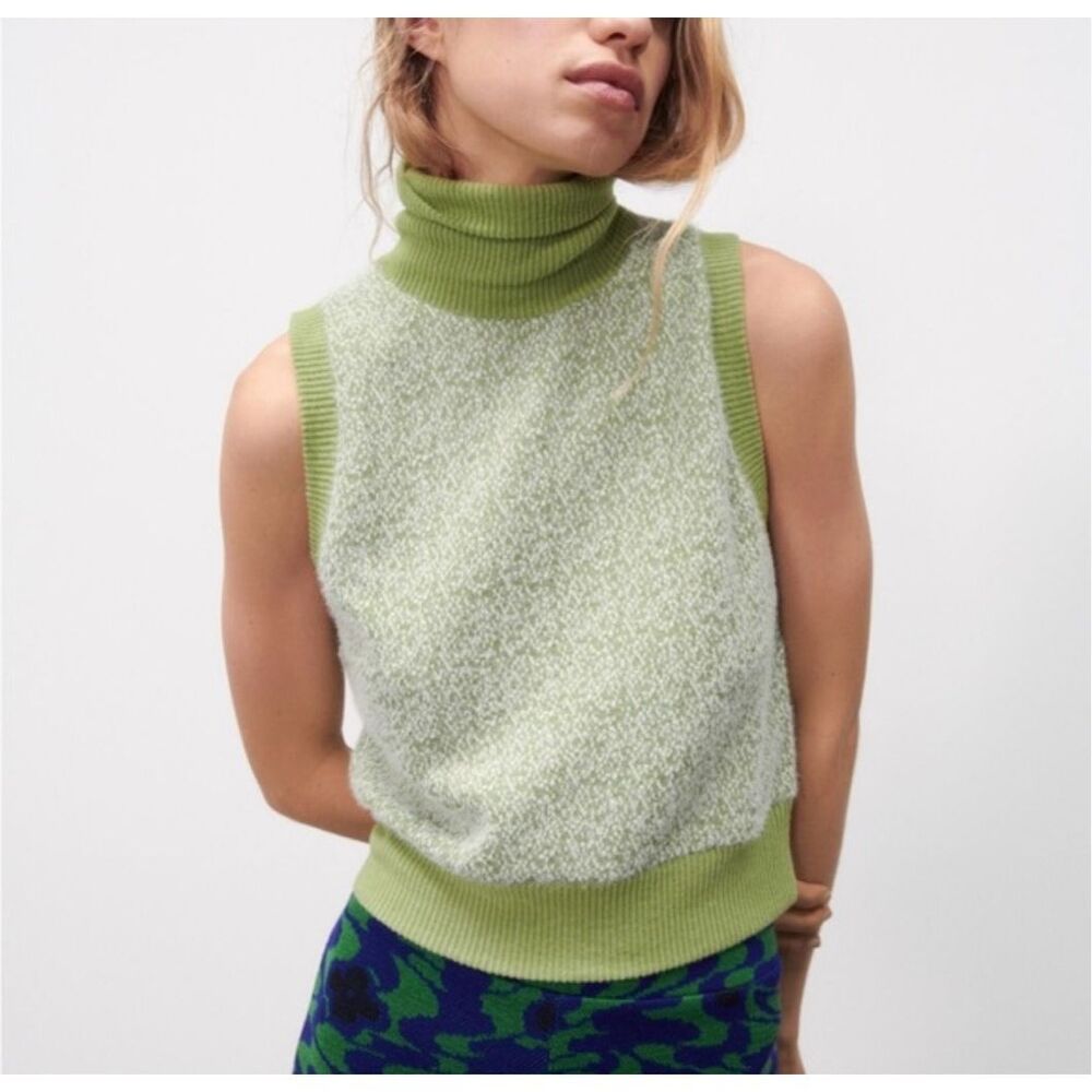 Zara NWOT Green Faux Fur Jacquard Sleeveless Top size medium